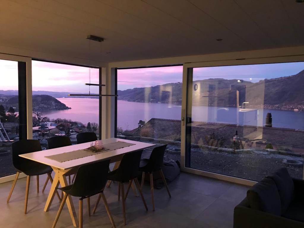 Moderne Unterkunft Mit Panoramablick Auf Thunersee Krattigen Exteriör bild
