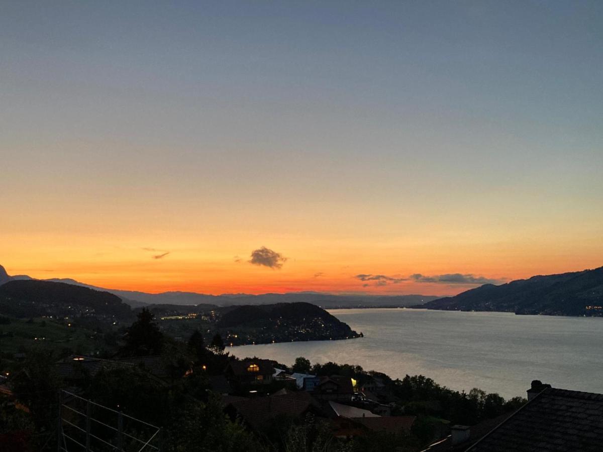Moderne Unterkunft Mit Panoramablick Auf Thunersee Krattigen Exteriör bild